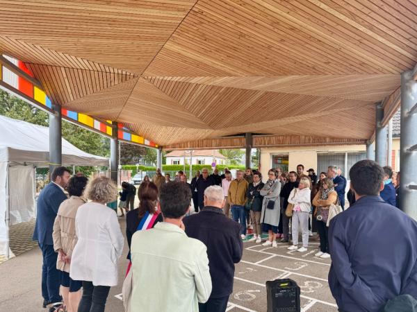 À Houppeville, des cours d’école qui réinventent la récréation et bien plus encore