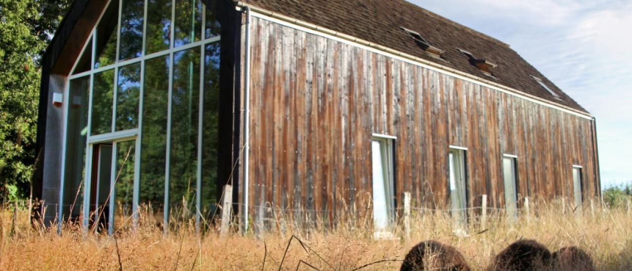 Bureaux passifs  en bardage bois brulé au cœur du Pays de Caux (76)