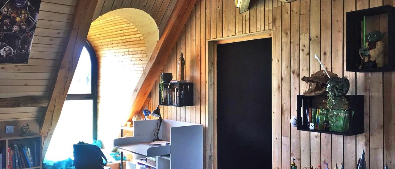 Aménagement d'un comble en chambre d'adolescent et mezzanine à Yvecrique (76)