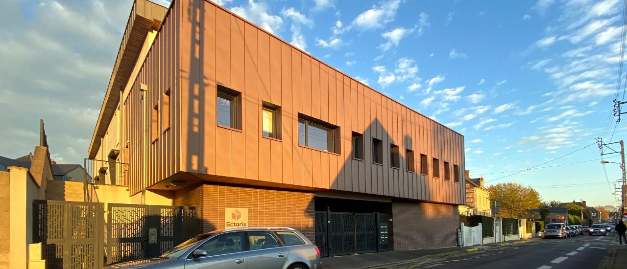 Bureaux et quatre logements locatifs en duplex à Yvetot(76)