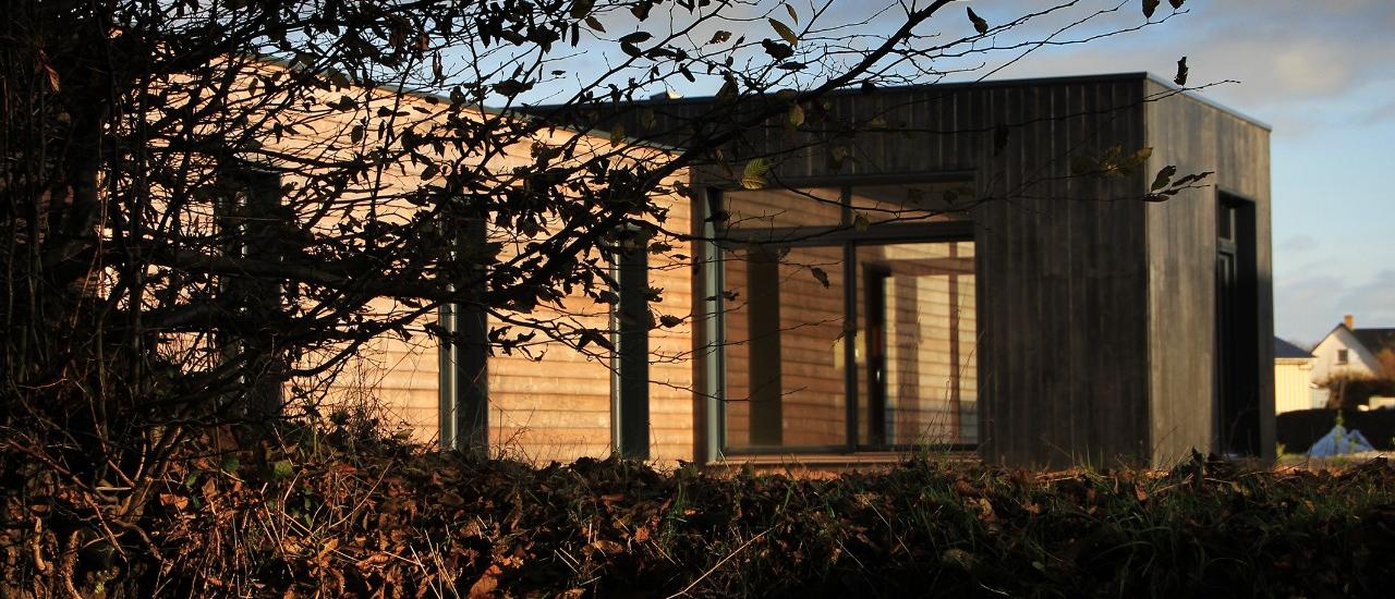 Volumes épurés pour maison ossature bois BBC à Flamanville (76)