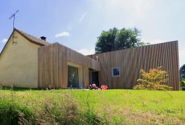 Extension contemporaine d'un pavillon à Bourdainville (76)