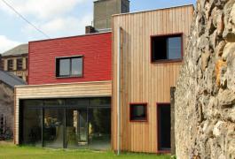 Bois rouge pour un agrandissement d'une maison fécampoise (76)