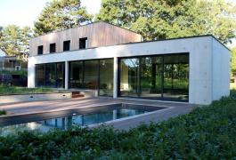 Villa contemporaine dans un écrin de verdure à Saint-Aubin-sur-Mer (76)