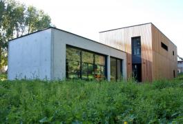 Villa contemporaine dans un écrin de verdure à Saint-Aubin-sur-Mer (76)