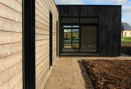Volumes épurés pour maison ossature bois BBC à Flamanville (76)