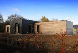 Volumes épurés pour maison ossature bois BBC à Flamanville (76)