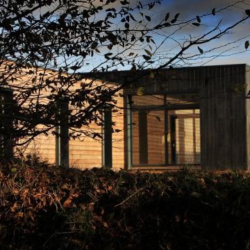 Volumes épurés pour maison ossature bois BBC à Flamanville (76)
