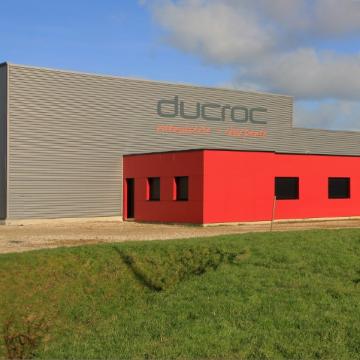Local commercial et atelier de charpente/menuiserie à Sasseville (76)
