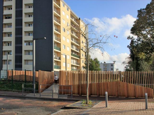 Passerelle piétons et cycles  dans le Quartier Rétimare à Yvetot (76)