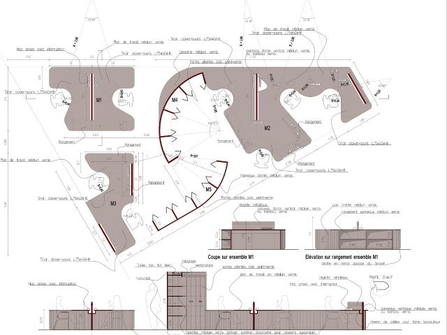 Ensemble de meubles sur mesure pour espace administratif en open-space