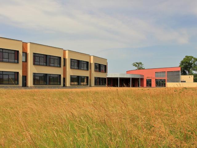 Groupe scolaire élémentaire et restaurant scolaire de la Verdière à Cesny-Bois-Halbout (14)