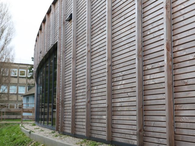 Salle de motricité pour le groupe scolaire de Portbail-sur-Mer (50)